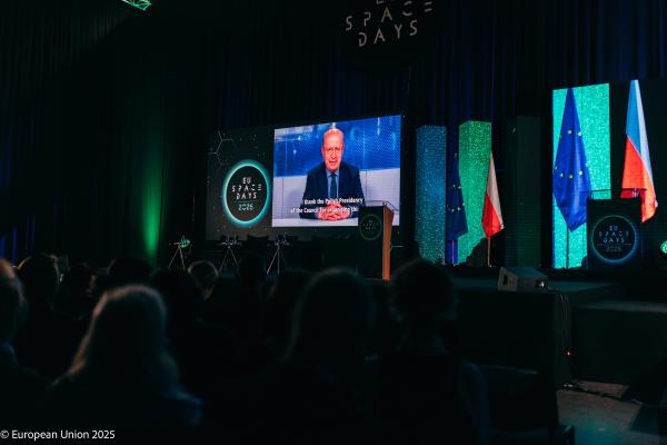Commissioner Kubilius addressing EU Space Days Audience